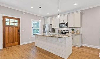 226 Old Canton Cir, Ball Ground, GA 30107