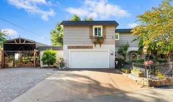 720 Sky Mountain Ln, Alpine, CA 91901