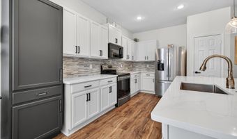 359 LAUREL FALLS Dr, Apollo Beach, FL 33572