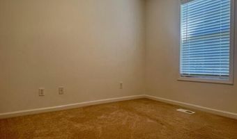 155 Pecan Grove Dr, Aberdeen, NC 28315