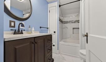 7 Verndale Cir, Bristol, RI 02809