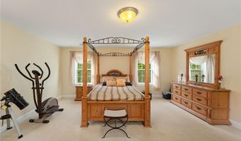 10 Sables Way, Lincoln, RI 02865