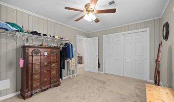 711 Riverview Dr, Alton, IL 62002