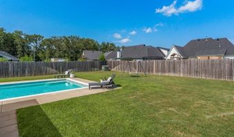 510 Linden Cir, Benton, LA 71006