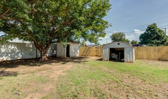 1010 13th St, Abernathy, TX 79311