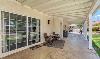 16501 Menahka Rd, Apple Valley, CA 92307