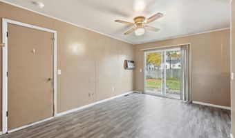 706 Carlin Dr, Angola, IN 46703