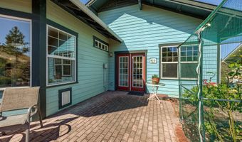 770 River Rock Rd, Ashland, OR 97520