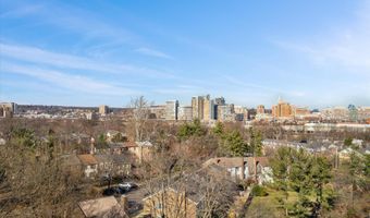 2059 HUNTINGTON Ave 1002, Alexandria, VA 22303