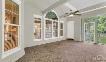 5 Pinebrook Ct, Savannah, GA 31405