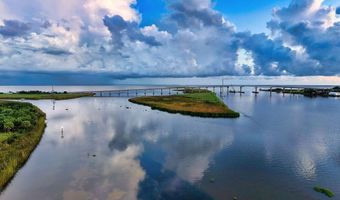 134 Sawyer Ln, Apalachicola, FL 32320