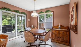 2014 Jonathan St, Kendallville, IN 46755