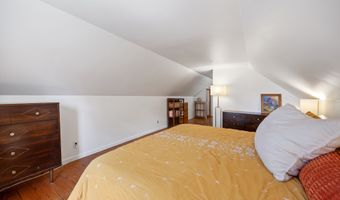 140 Garfield Rd, Bristol, CT 06010