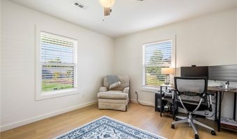 1004 Robin Haven Dr, Bentonville, AR 72712