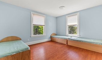 543 Newport Ave, Attleboro, MA 02703