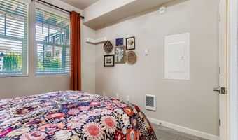17126 SW SNOWDALE St 106, Beaverton, OR 97007