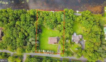 141 EMBILL Dr, Blakeslee, PA 18610