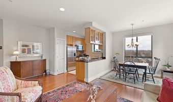 1200 N HARTFORD St 601, Arlington, VA 22201