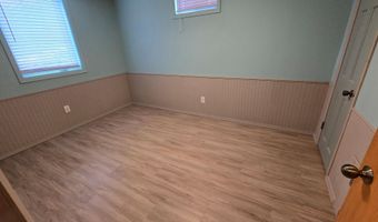 305 20th St NW, Austin, MN 55912