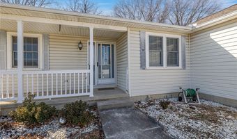 1260 Meadowview Ln, Amherst, OH 44001