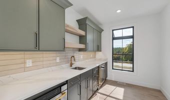 17-4 31 Boiling Kettle Way 17-4-31, Bedford, NH 03110