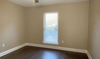 10741 Carmel Dr, Baton Rouge, LA 70818