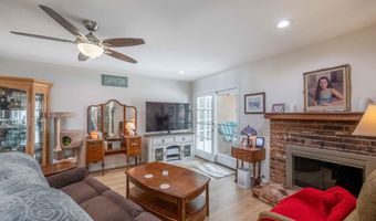 5879 Wheelhouse Ln, Agoura Hills, CA 91301