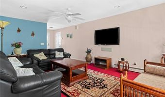 14 Bourget Ct, North Smithfield, RI 02896