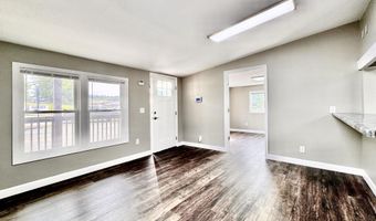 4 Green St, Athens, TN 37303