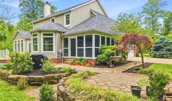 815 Centerville Trl, Aurora, OH 44202