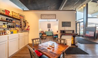 215 SE 10TH St, Bandon, OR 97411