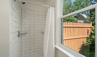 4903 EARLSTON Dr, Bethesda, MD 20816