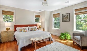 36 Bull St, Newport, RI 02840
