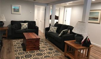 30 Shagbark Rd, Narragansett, RI 02882