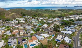 1375 Kupau St, Kailua, HI 96734