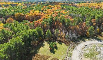 112 Fieldstone Dr, Augusta, ME 04330