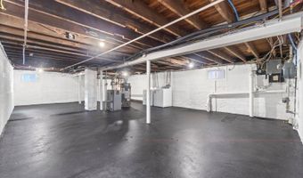 29 Ligham St, Belleville, NJ 07109