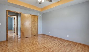 1003 Lisa Ct, Baldwin City, KS 66006