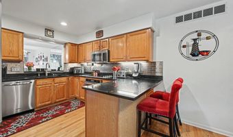 2785 Maitland Dr, Ann Arbor, MI 48105
