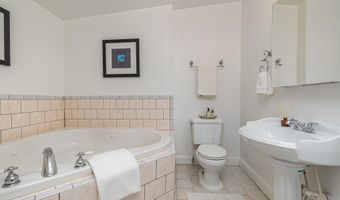 1142 HAMBURG W, Baltimore, MD 21230