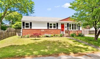 71 Plymouth St, Cranston, RI 02920