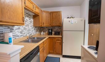 547- B KING St 17B, Basye, VA 22810