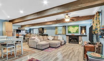 26689 W Pine St, Antioch, IL 60002