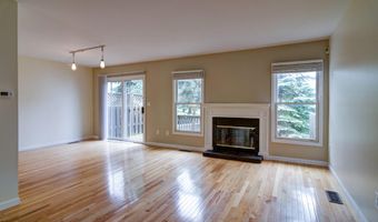 644 Liberty Pointe Dr, Ann Arbor, MI 48103