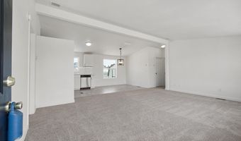 863 Jennys Ln, Fernley, NV 89408