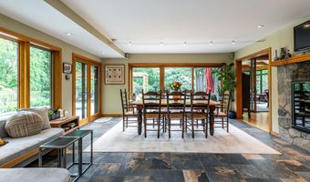 51 Long Meadow Rd, Bethlehem, CT 06751