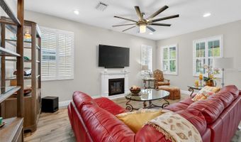 623 WINTERSIDE Dr, Apollo Beach, FL 33572