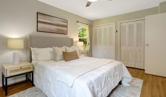 8302 NIGHTINGALE Ct, Annandale, VA 22003
