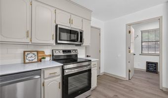 1304 Kingswood St, Alma, AR 72921