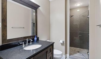 132 Interlachen Rd, Hopkins, MN 55343